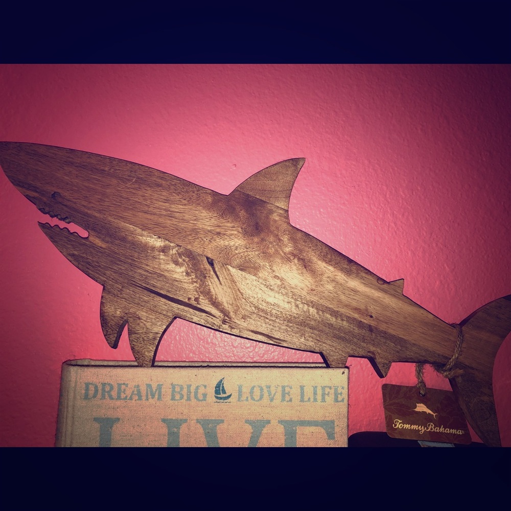 Tommy Bahamas Shark Cheese Board